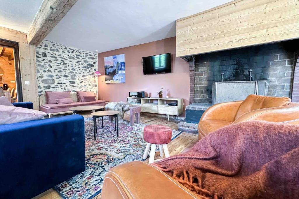 Ribera 1 - Beautiful Reformed House Parking Villa Formigueres Ngoại thất bức ảnh